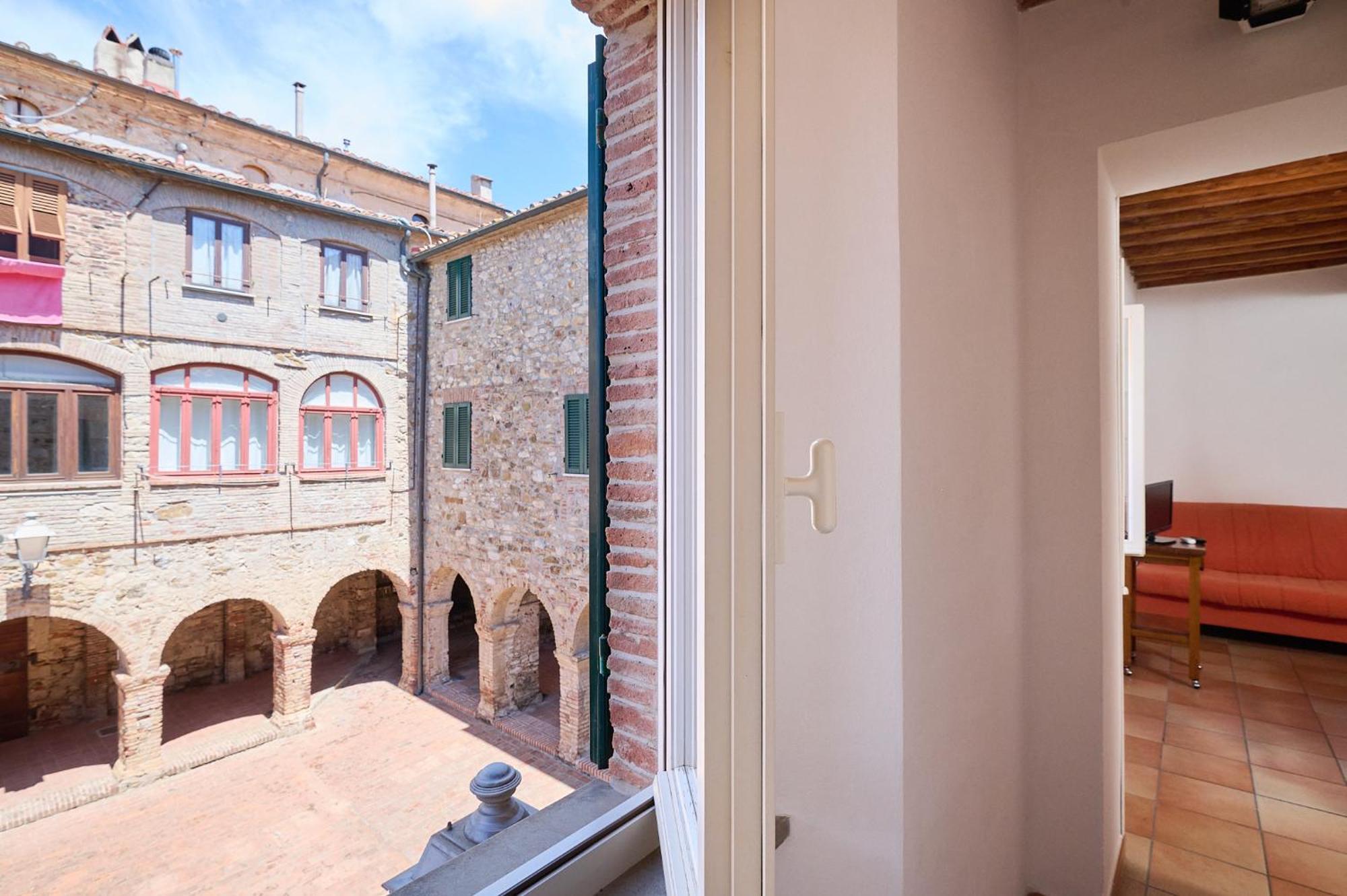 Il Chiostro Appartamenti & Suites Suvereto Exterior photo