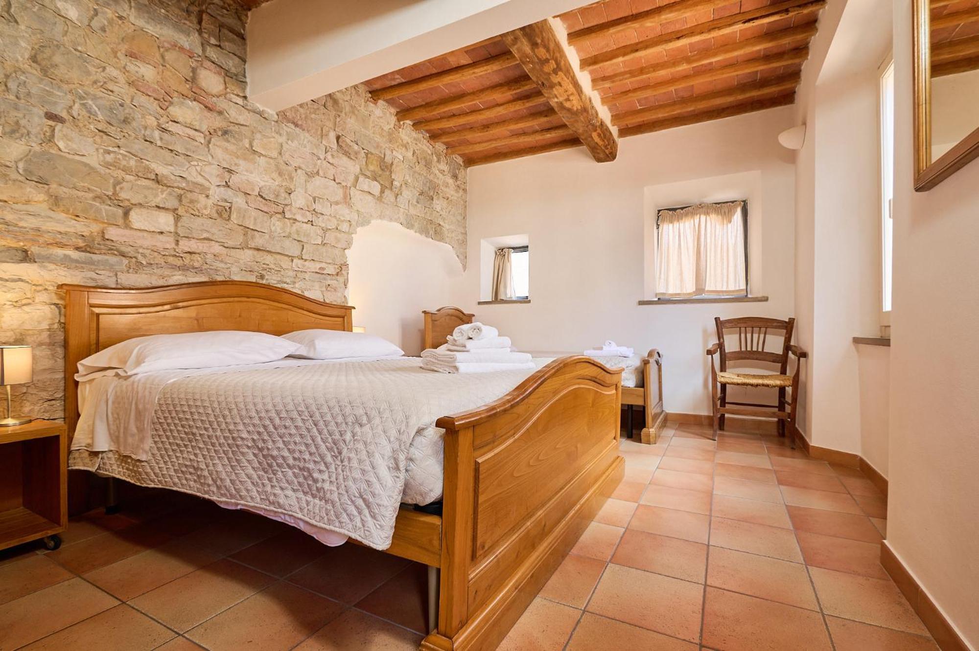 Il Chiostro Appartamenti & Suites Suvereto Exterior photo